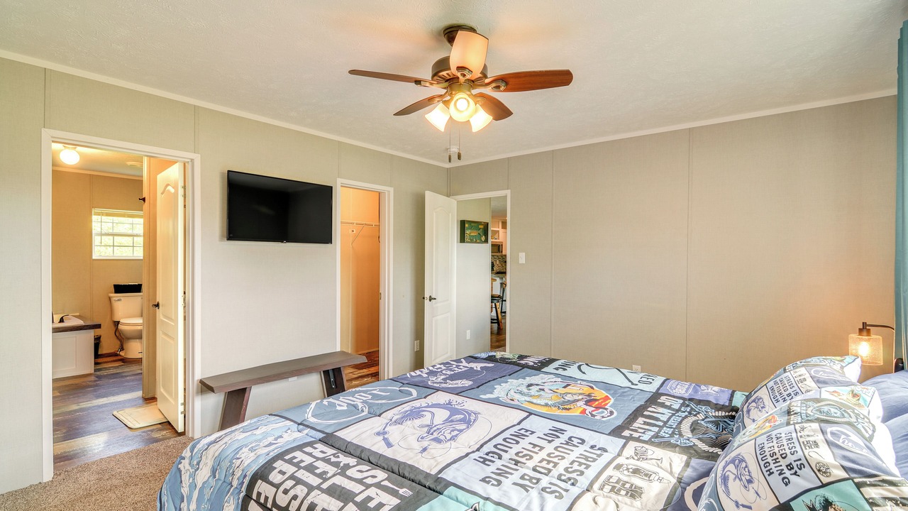 Photo of Bedroom in Jamestown