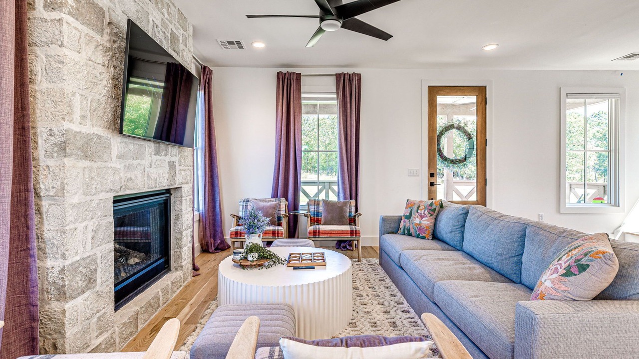 Photo of Livingroom in Eufaula