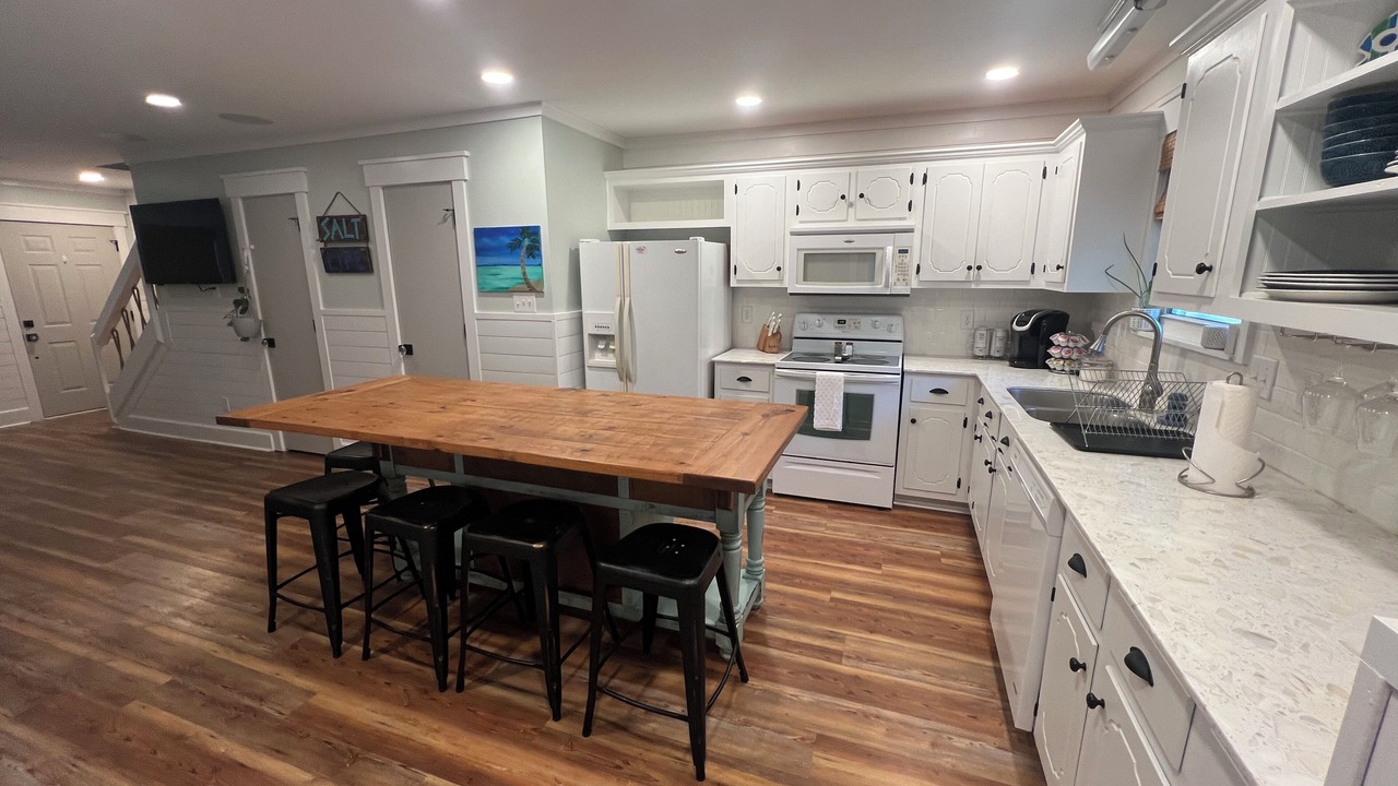 Photo of Kitchen in Emerald Isle