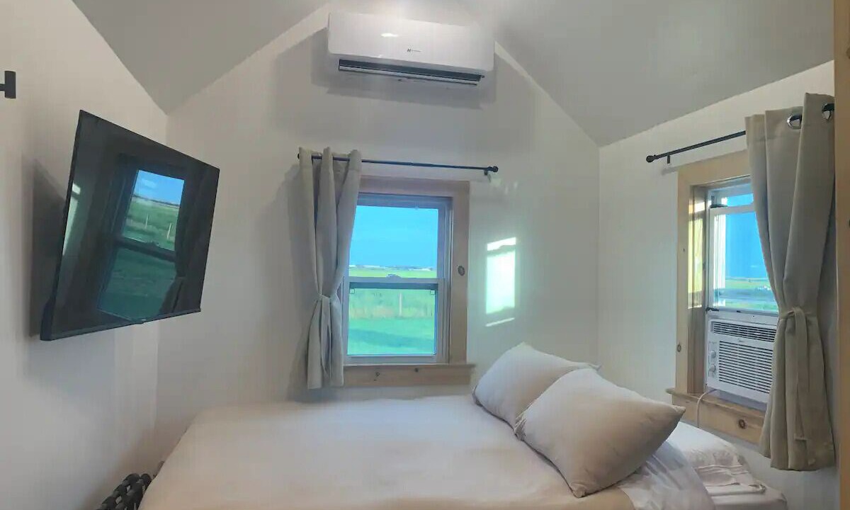 Photo of Bedroom in Walker