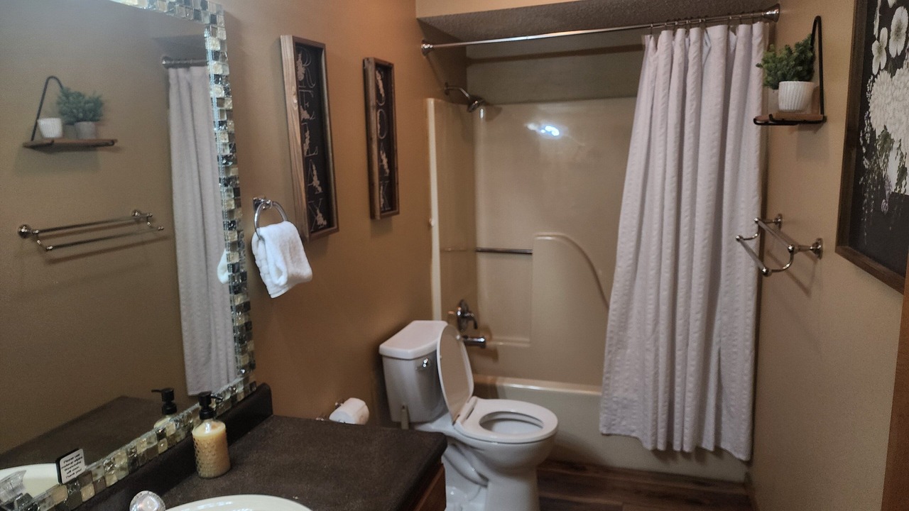 Photo of Bathroom in Notch Estates