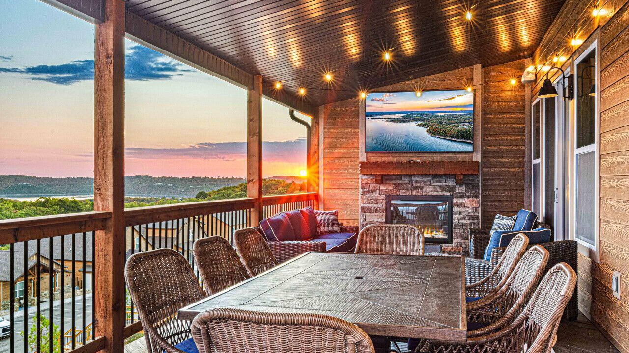 Photo of Livingroom in Kimberling City