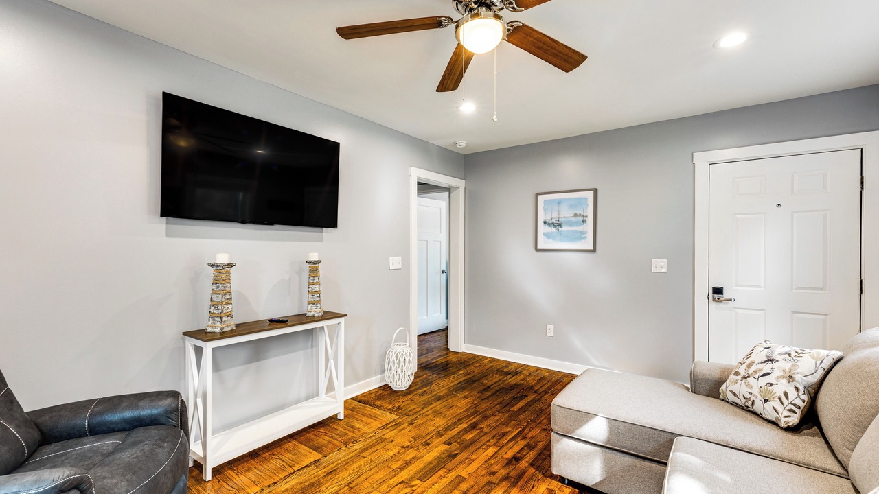 Photo of Livingroom in Jacksonville