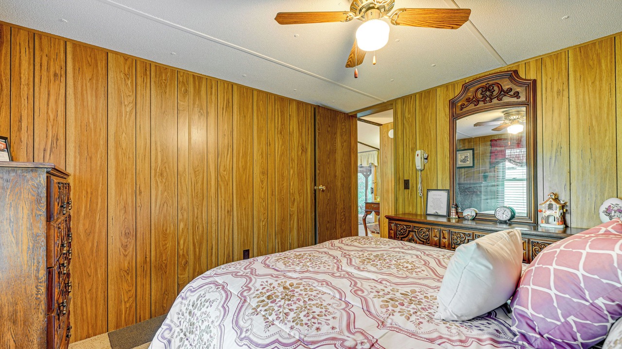 Photo of Bedroom in Sylva