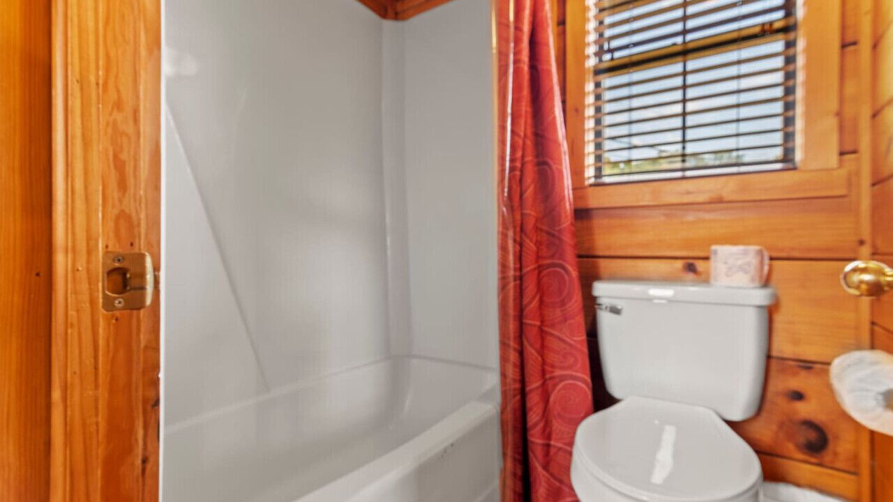 Photo of Bathroom in Wears Valley