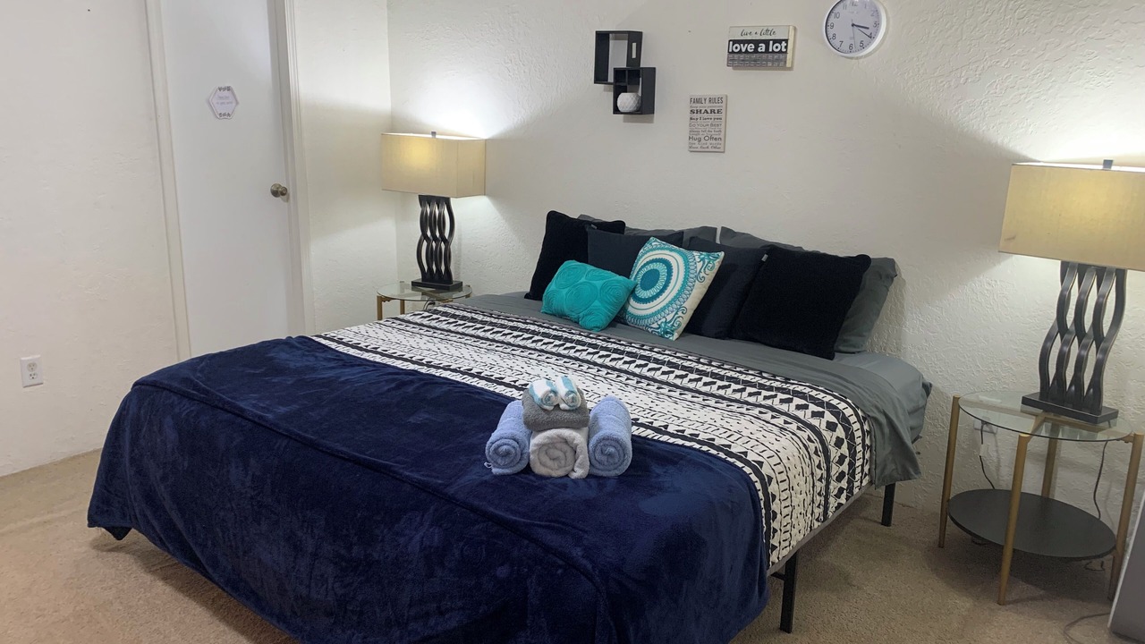 Photo of Bedroom in Hydro