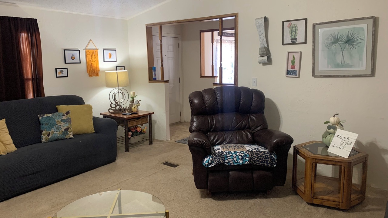 Photo of Livingroom in Hydro