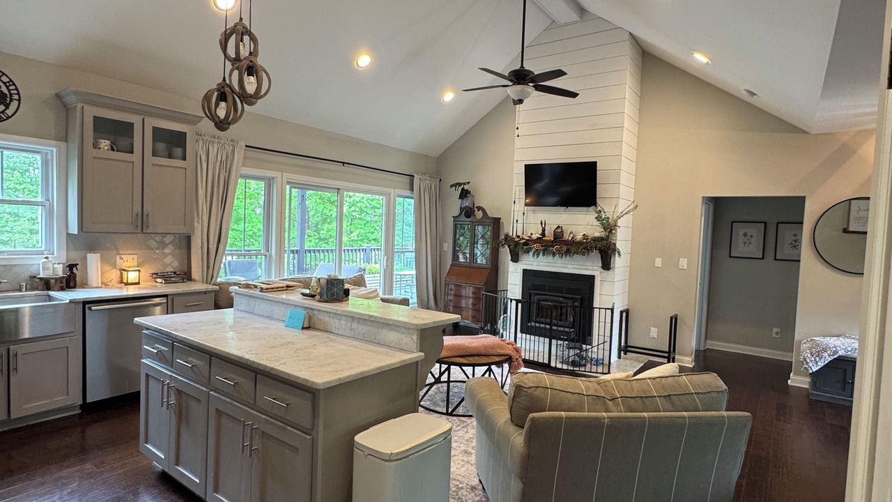 Photo of Livingroom in Shepherdsville