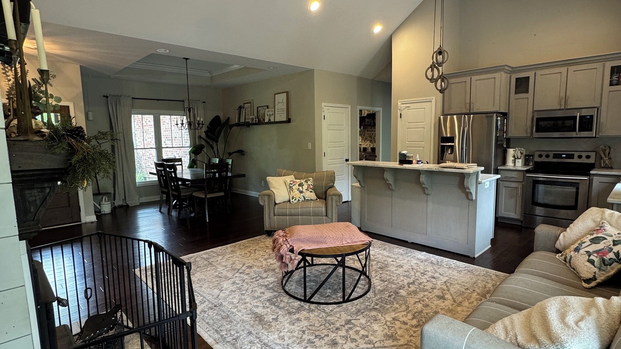 Photo of Livingroom in Shepherdsville