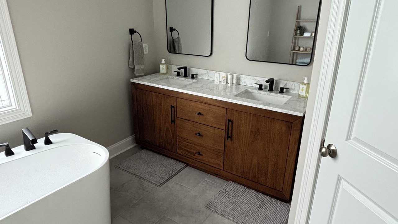 Photo of Bathroom in Buechel