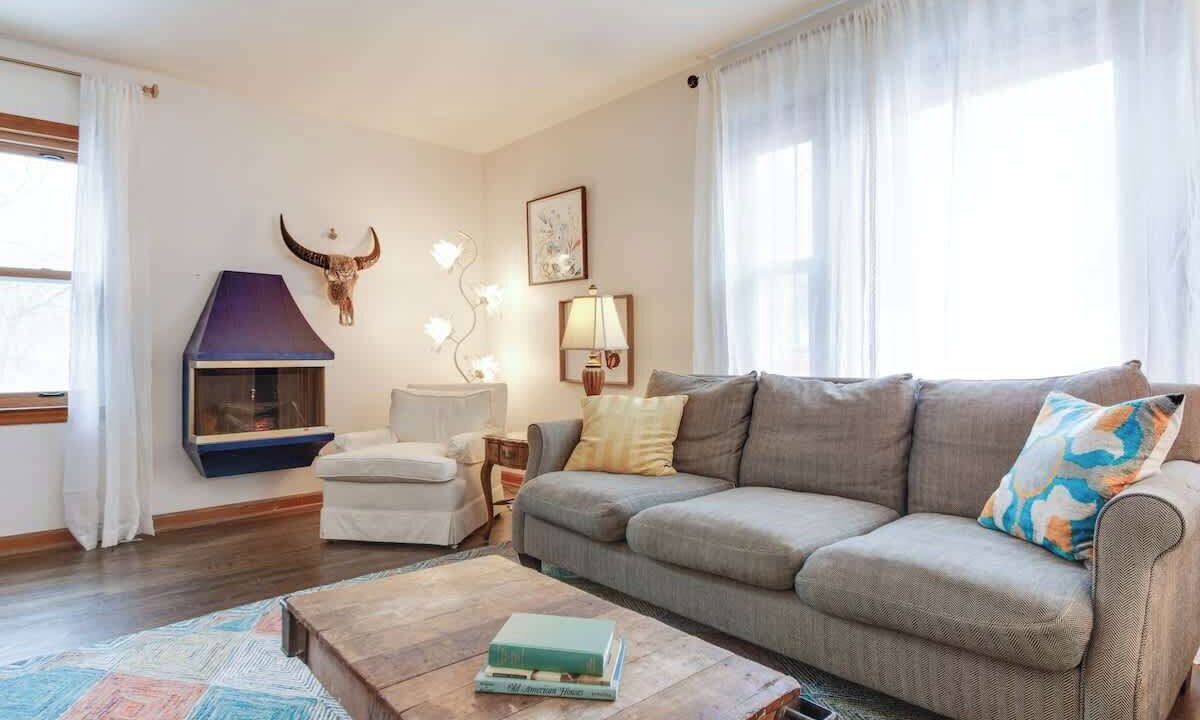 Photo of Livingroom in Kansas City
