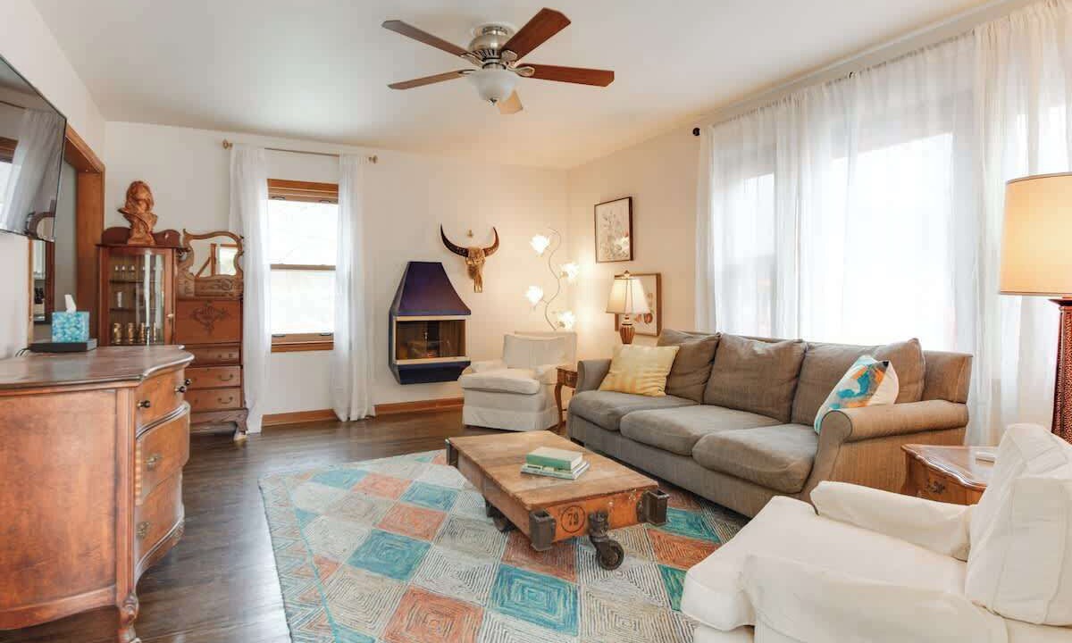 Photo of Livingroom in Kansas City