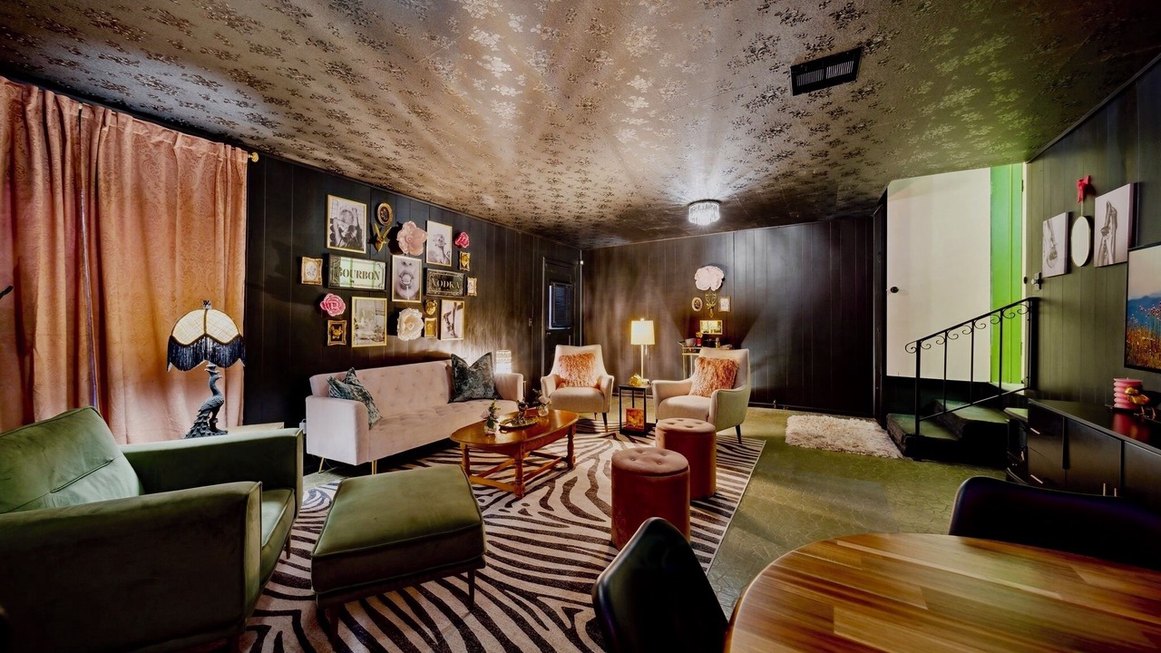 Photo of Livingroom in Broken Arrow