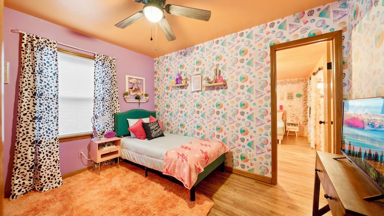 Photo of Bedroom in Broken Arrow