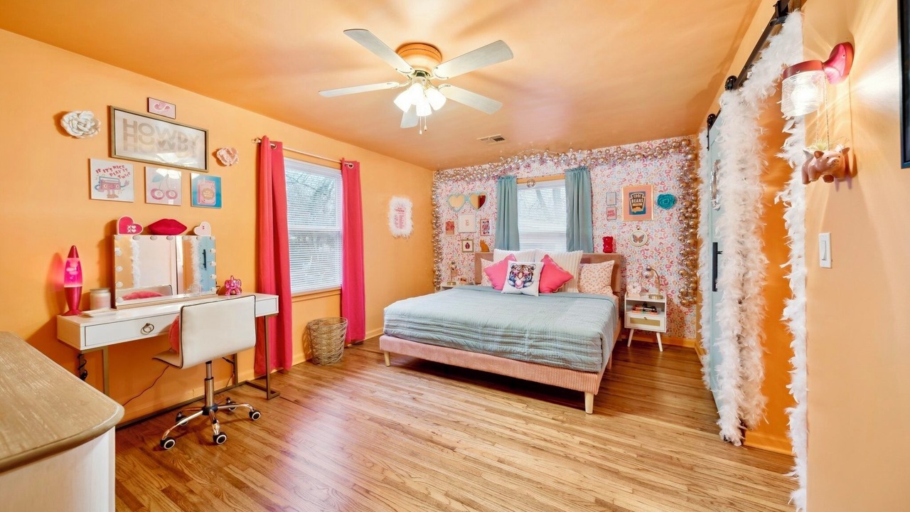 Photo of Bedroom in Broken Arrow