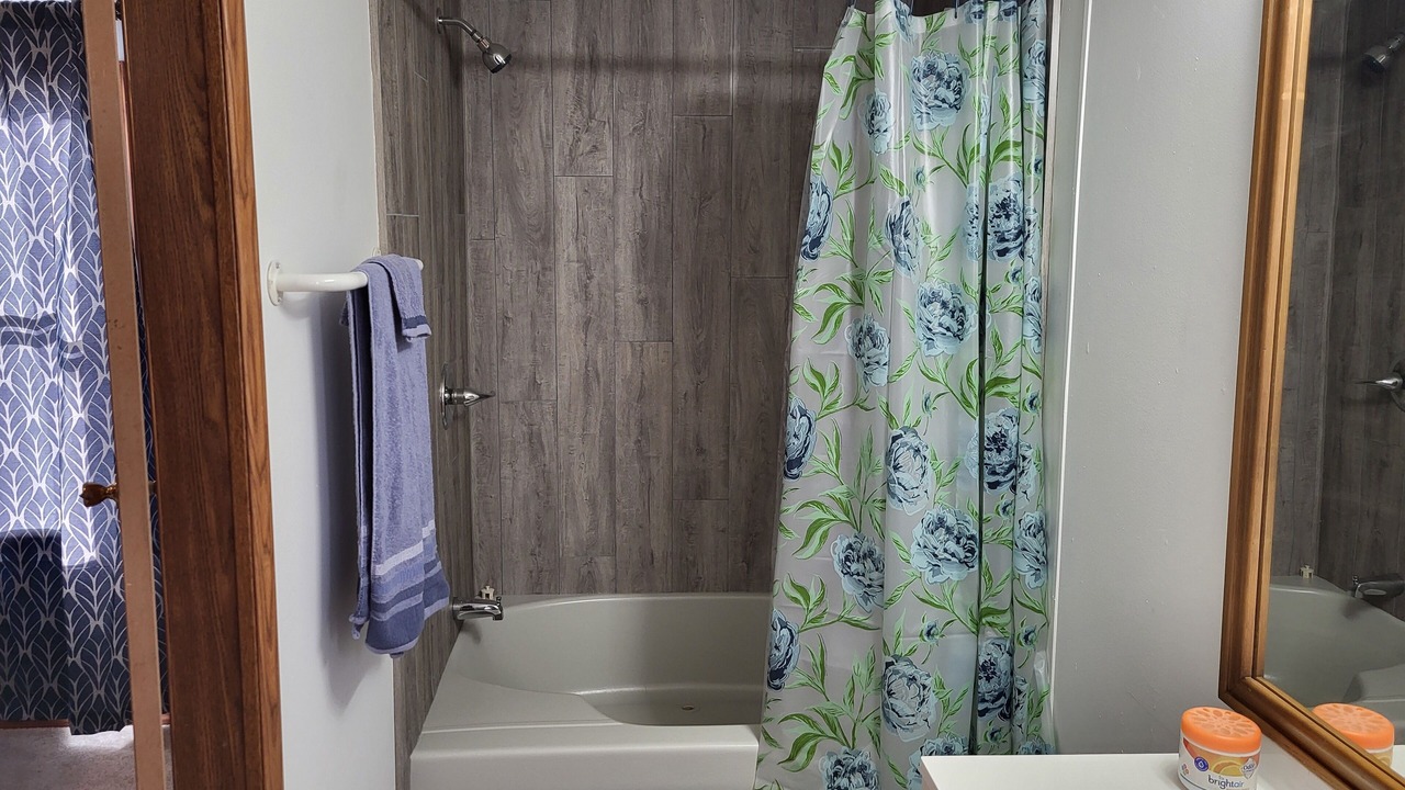 Photo of Bathroom in Shell Knob