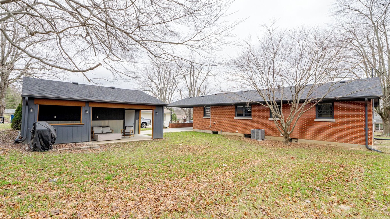 Photo of Outdoor in Elizabethtown
