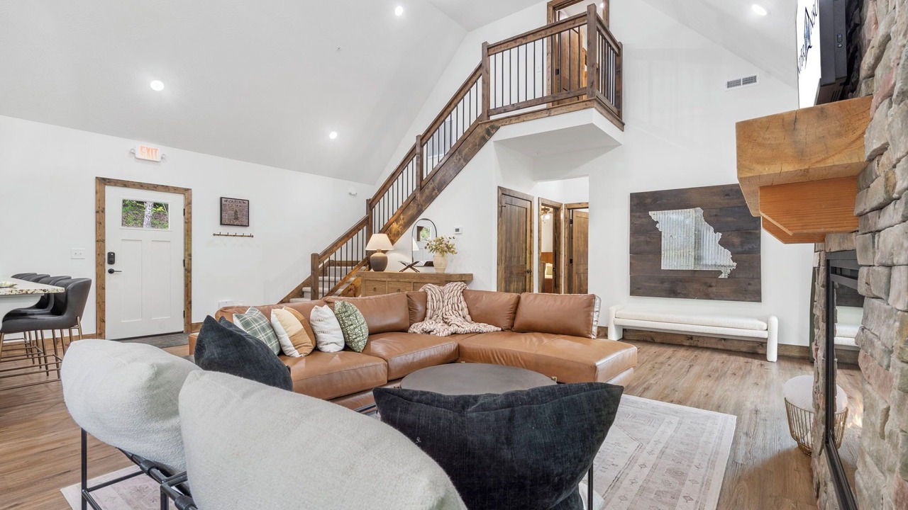 Photo of Livingroom in Hollister