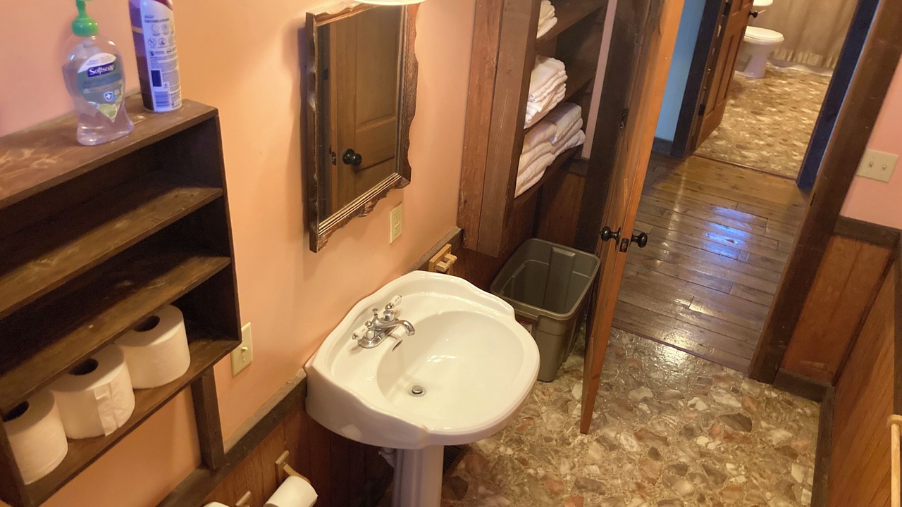 Photo of Bathroom in Shelbyville