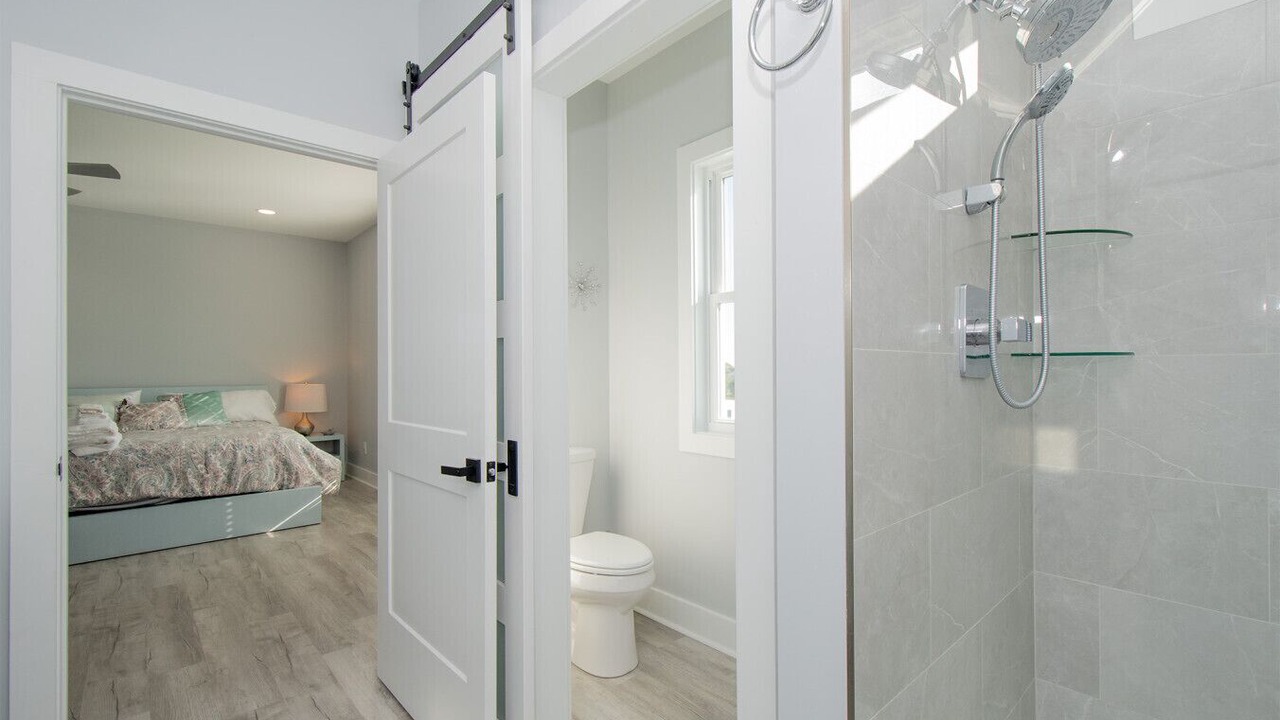 Photo of Bathroom in Harkers Island