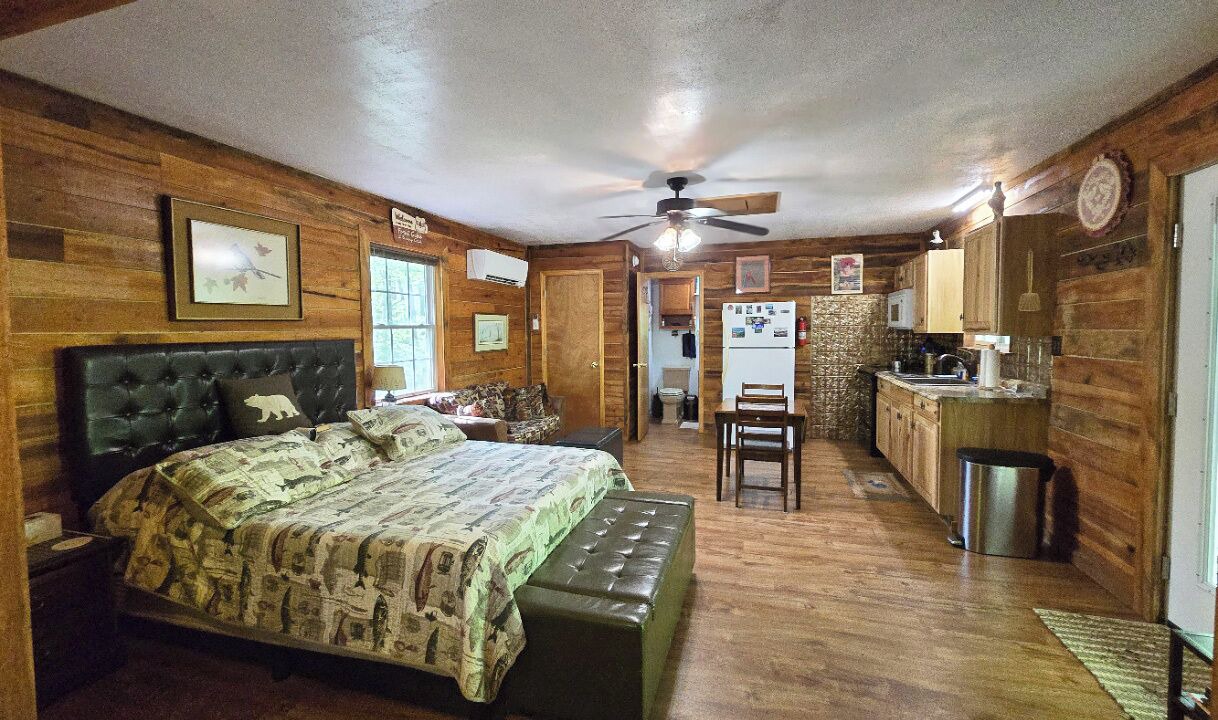 Photo of Bedroom in Pittsburg