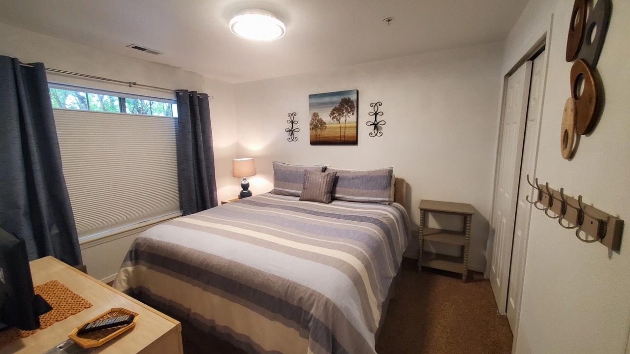 Photo of Bedroom in Hollister