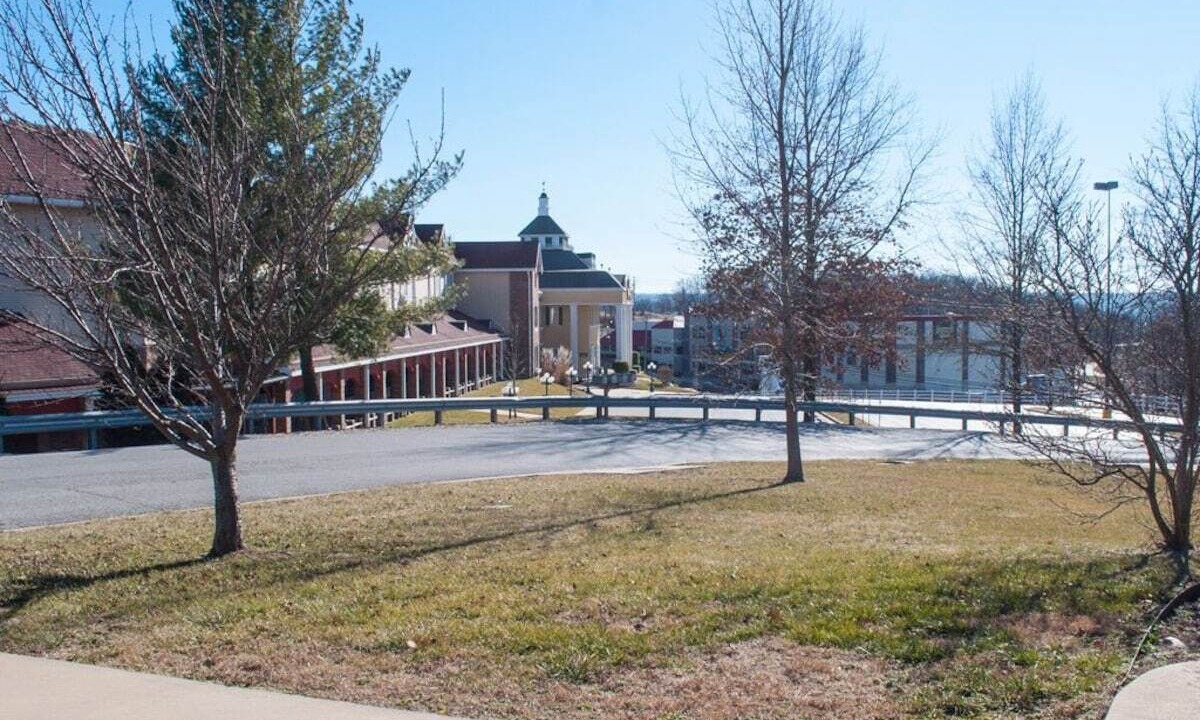 Photo of Others in Branson Theater District