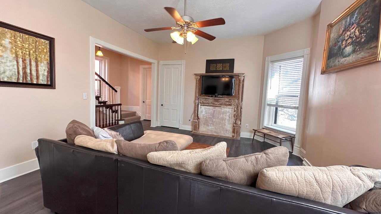 Photo of Livingroom in Old Louisville