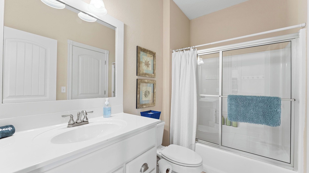 Photo of Bathroom in Hollister