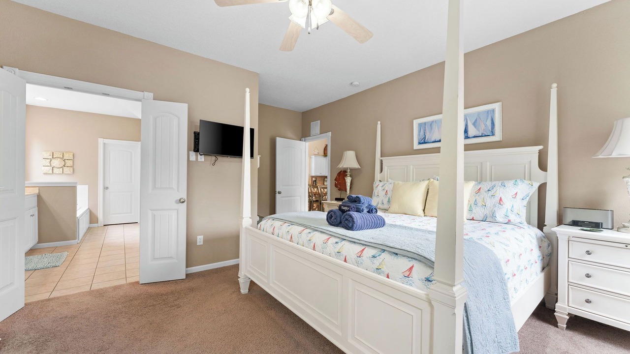 Photo of Bedroom in Hollister