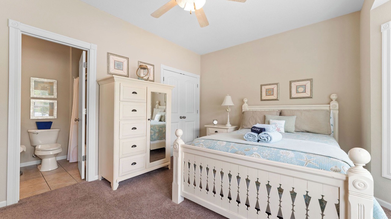 Photo of Bedroom in Hollister