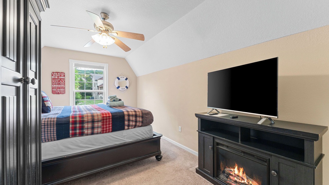Photo of Bedroom in Hollister