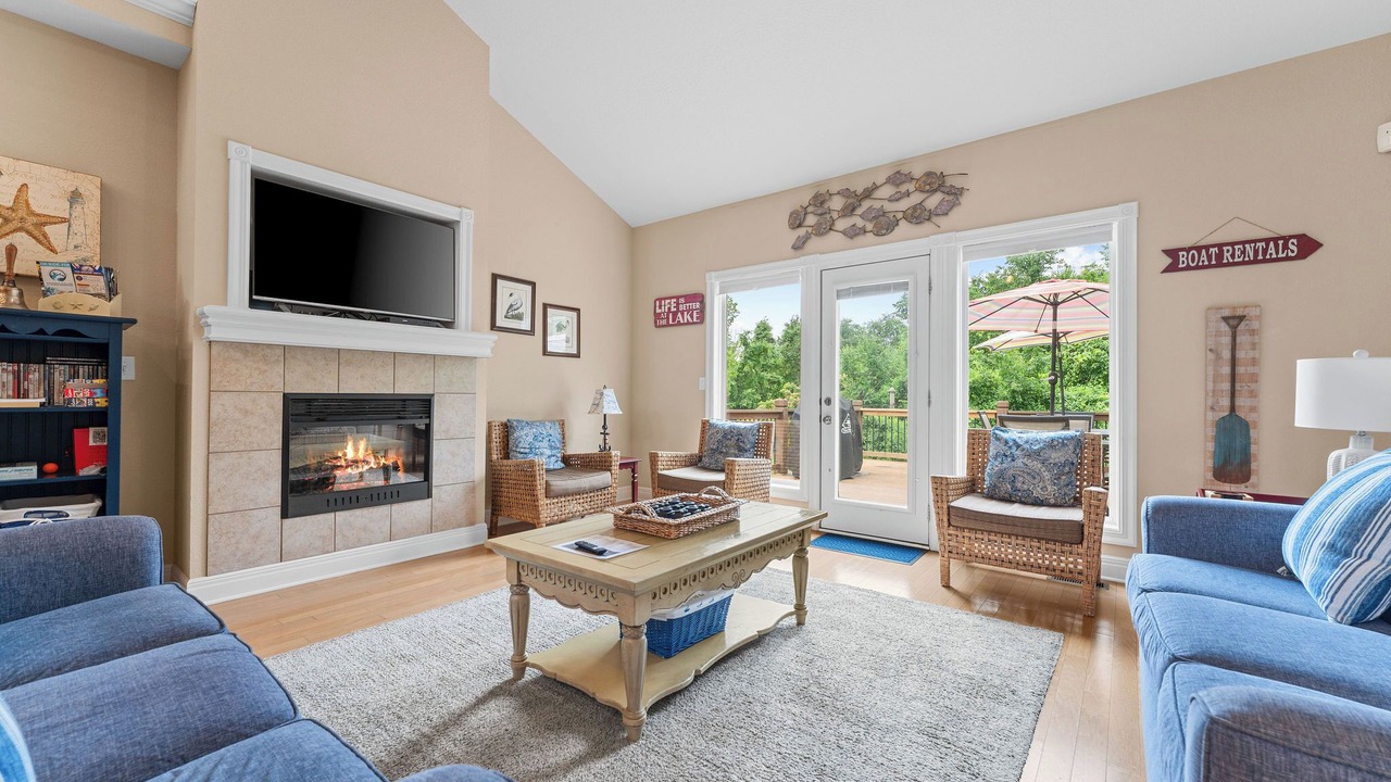 Photo of Livingroom in Hollister
