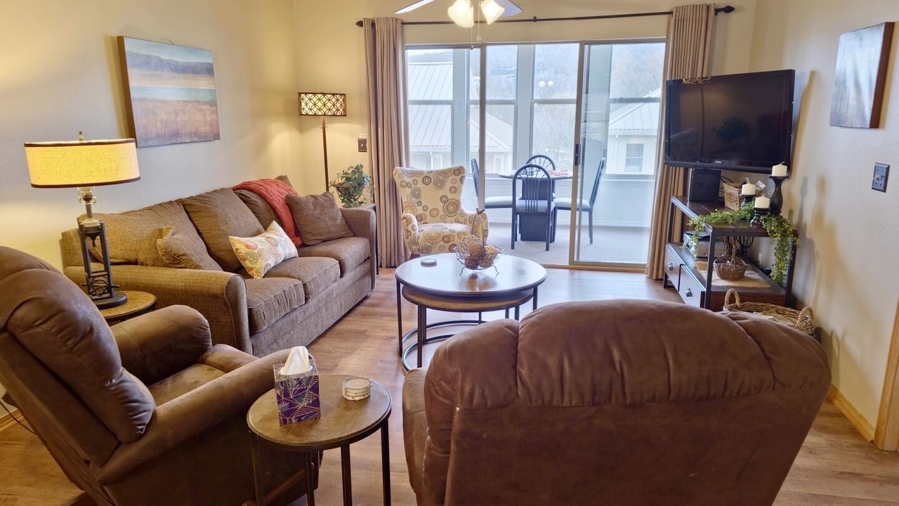 Photo of Livingroom in Hollister