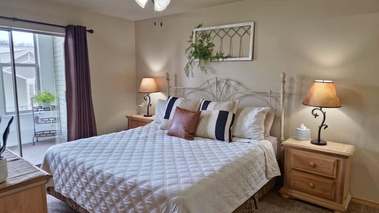 Photo of Bedroom in Hollister