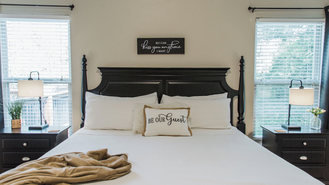 Photo of Bedroom in Hollister