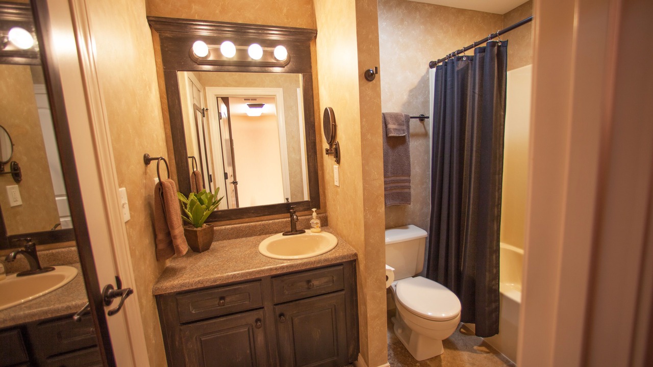 Photo of Bathroom in Table Rock