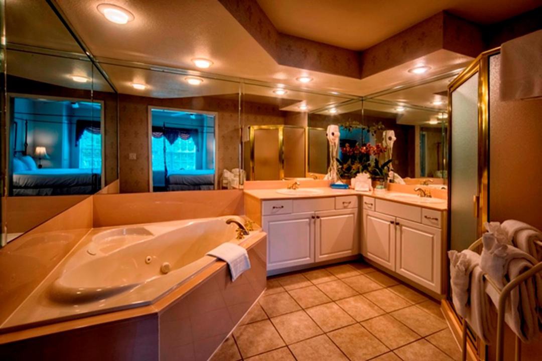 Photo of Bathroom in Branson