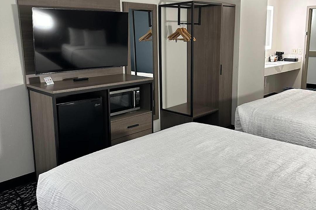 Photo of Bedroom in La Grange