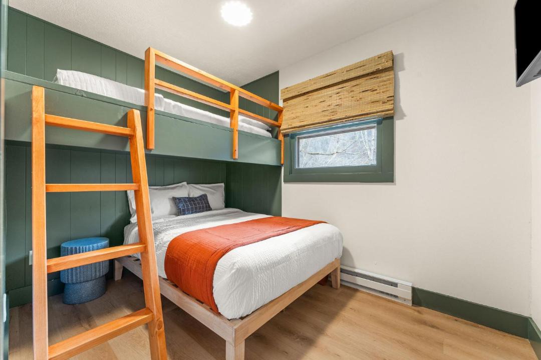 Photo of Bedroom in Branson