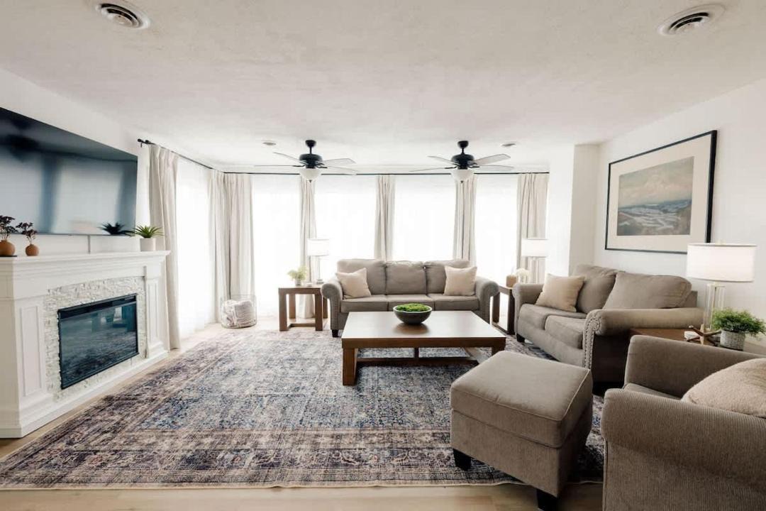 Photo of Livingroom in Colonial Heights