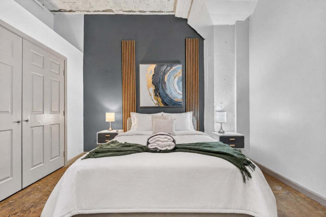 Photo of Bedroom in River Market