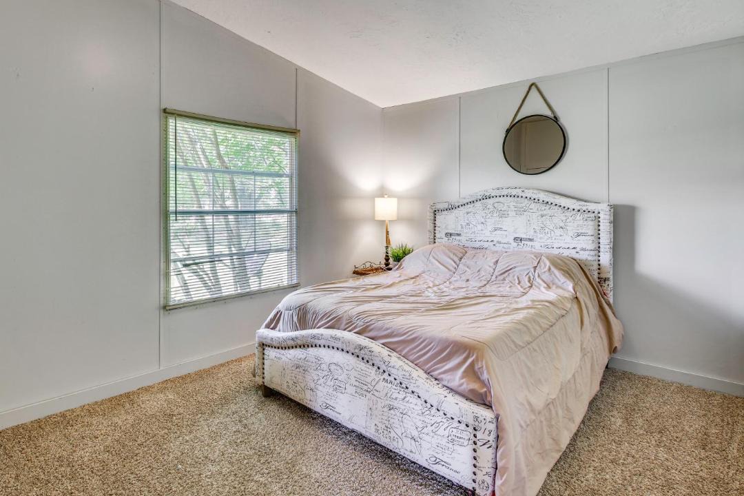 Photo of Bedroom in Burnsville