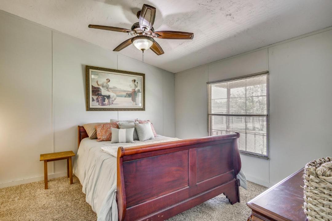 Photo of Bedroom in Burnsville