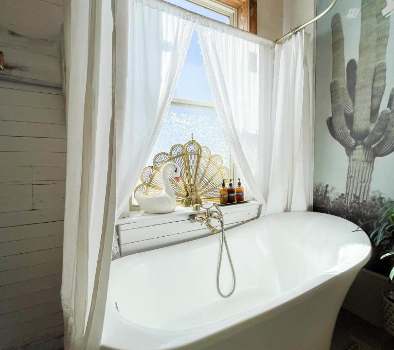 Photo of Bathroom in Elk City