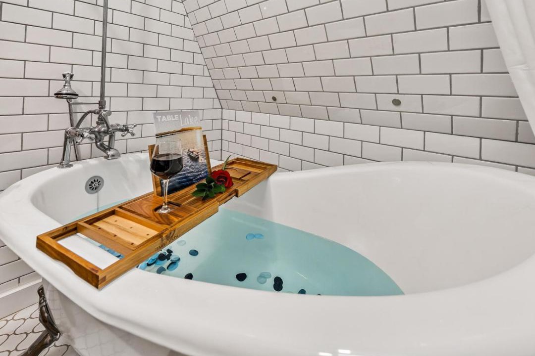 Photo of Bathroom in Hanover Place