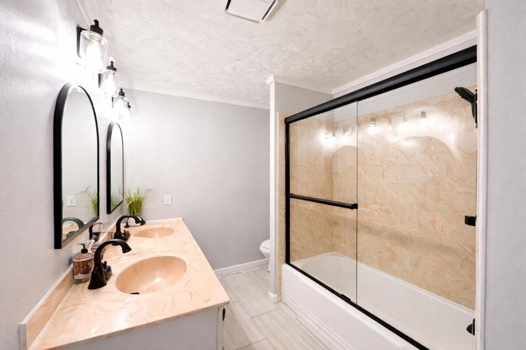 Photo of Bathroom in Mission