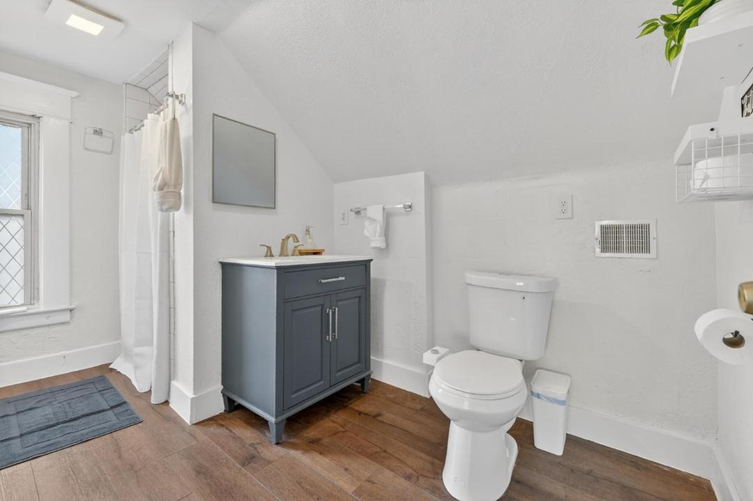 Photo of Bathroom in Hanover Place