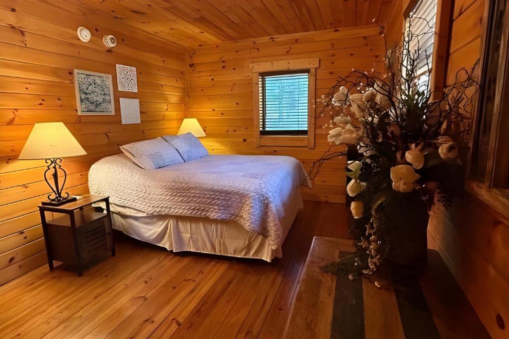 Photo of Bedroom in Shepherdsville