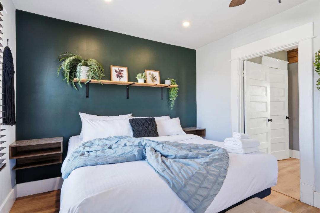 Photo of Bedroom in Beechmont